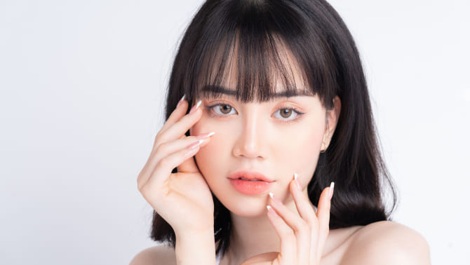 女性の画像